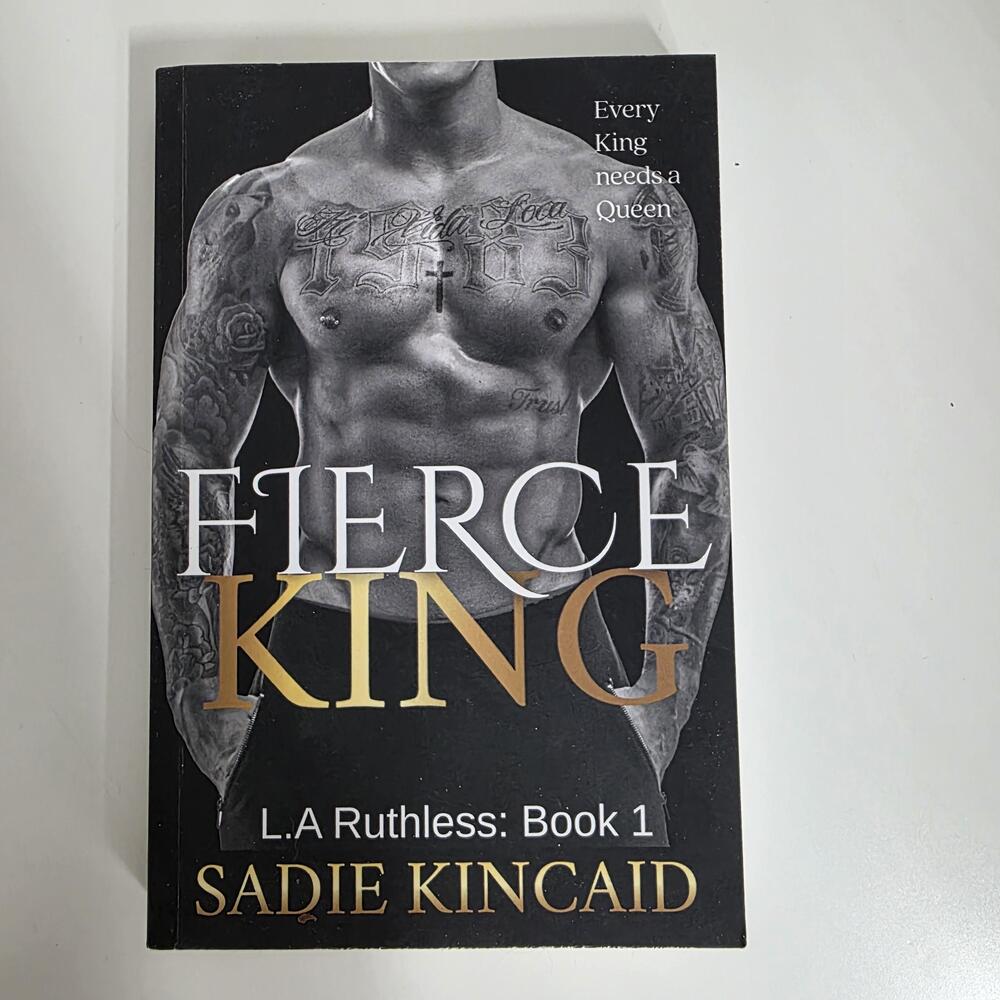 Fierce King: A Dark Mafia/ Forced Marriage Romance: 1 Paperback by Sadie Kincaid